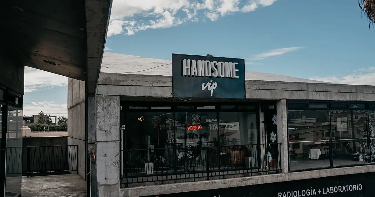 Handsome Barbershop VIP