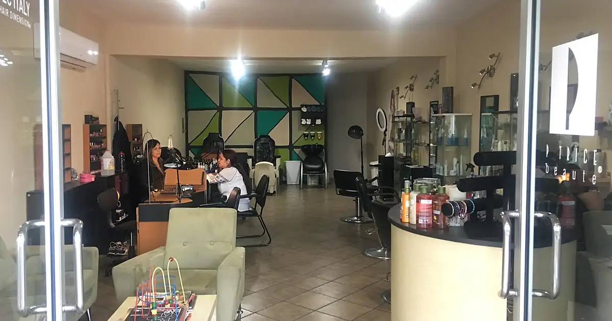Glamur sala de belleza unisex