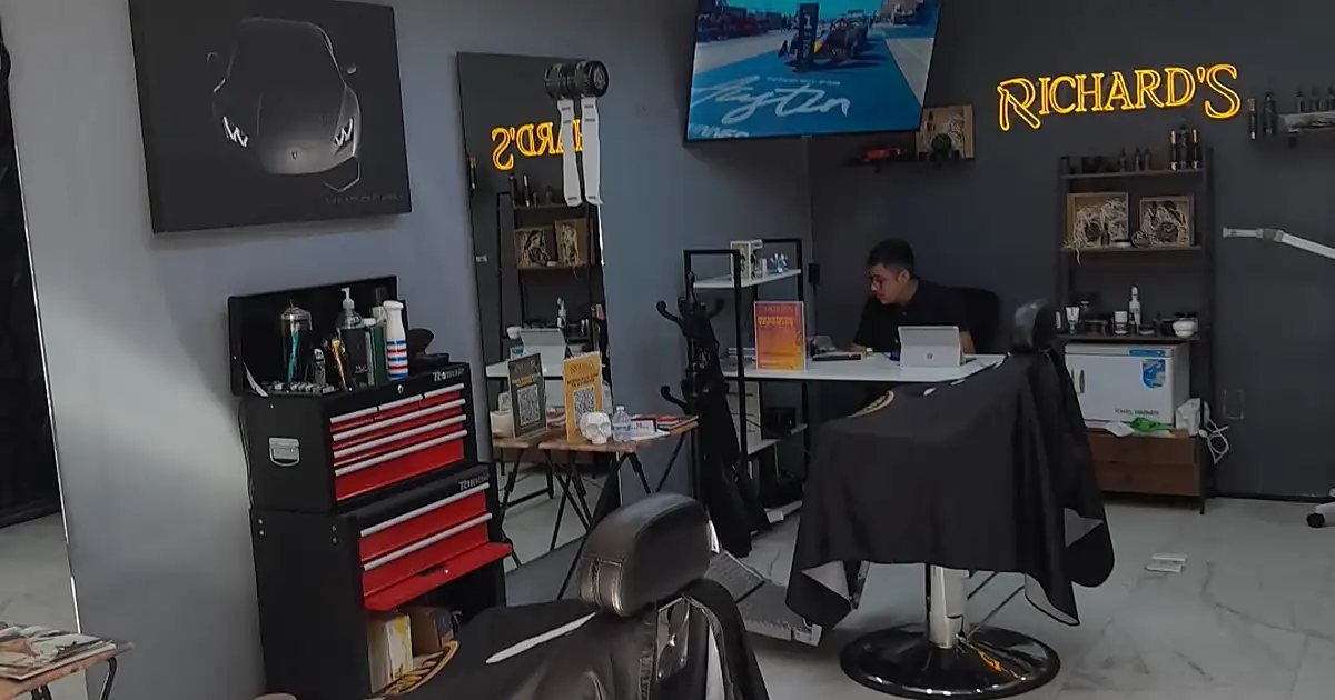 RICHARD’S BARBER STUDIO