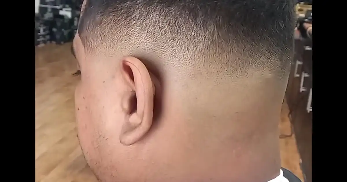 TRUE BARBER