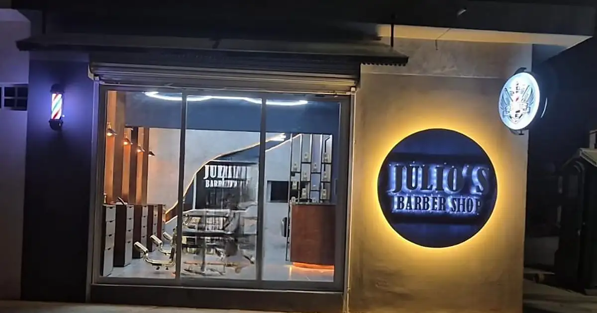 JULIO’S BARBER SHOP