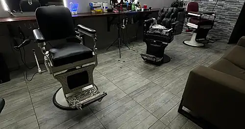 Shakur BarberShop