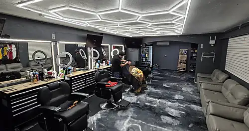 JS’S SOTELO & BARBERSHOP 3 LA HIDALGO