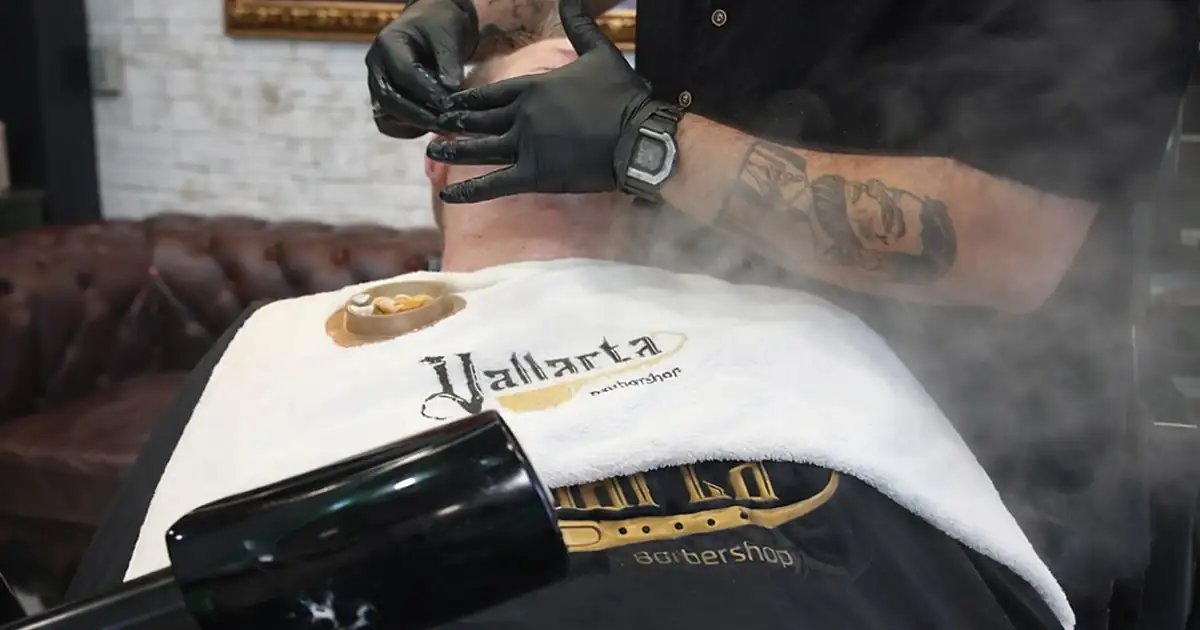 Vallarta Barbershop / Barbería Puerto Vallarta /