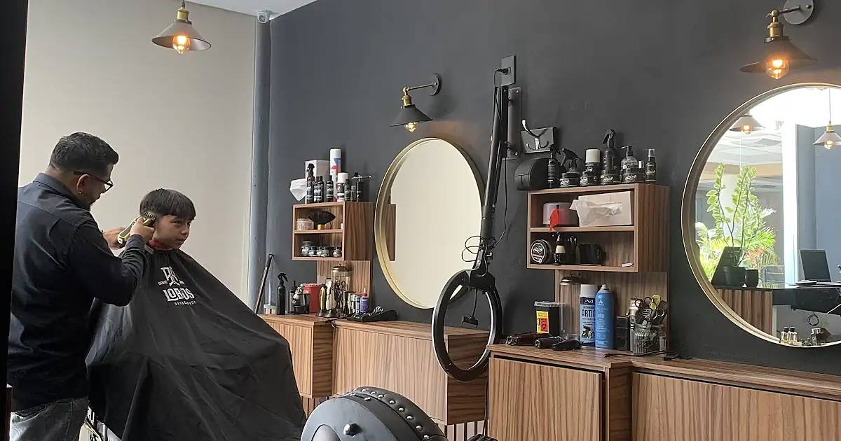 Lobos Barber Shop