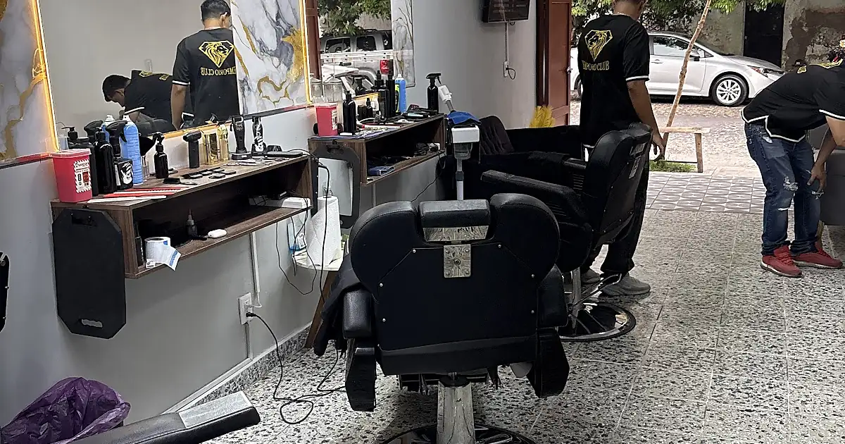 Barbería emporio club (barberia en zapopan)