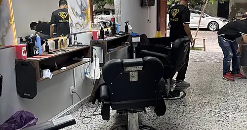 Barbería emporio club (barberia en zapopan)