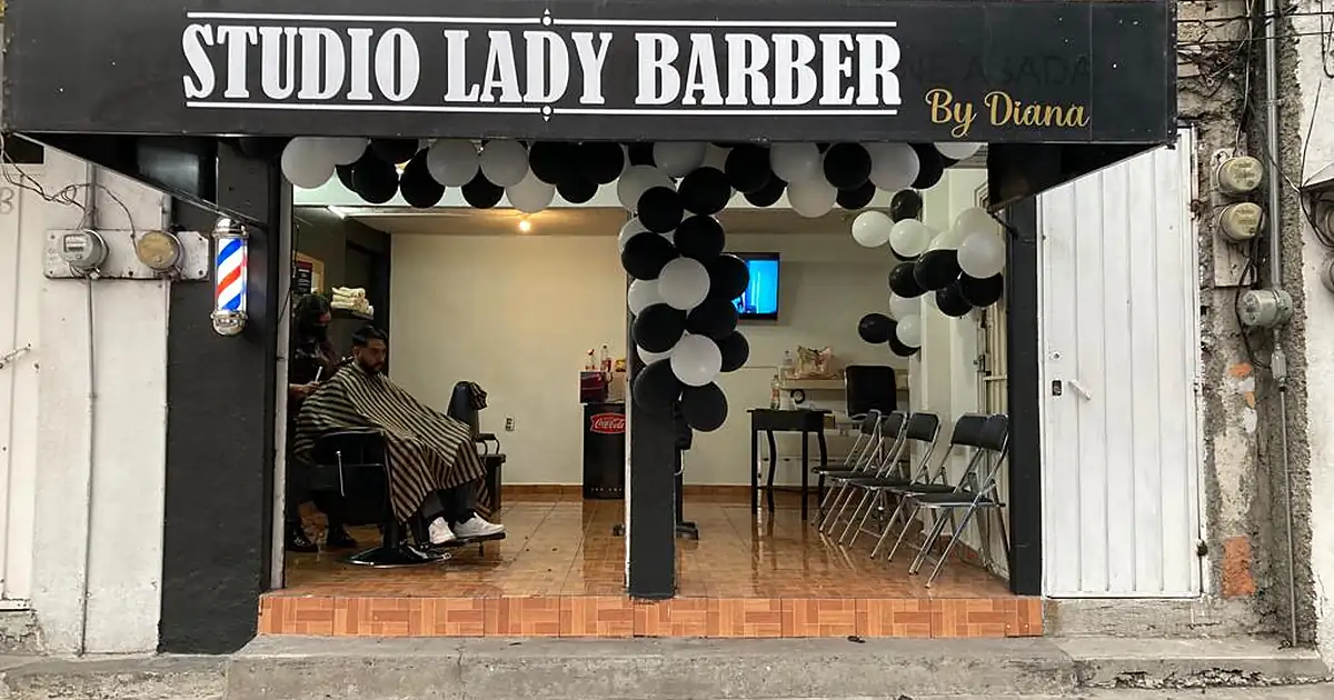 Studio Lady Barber