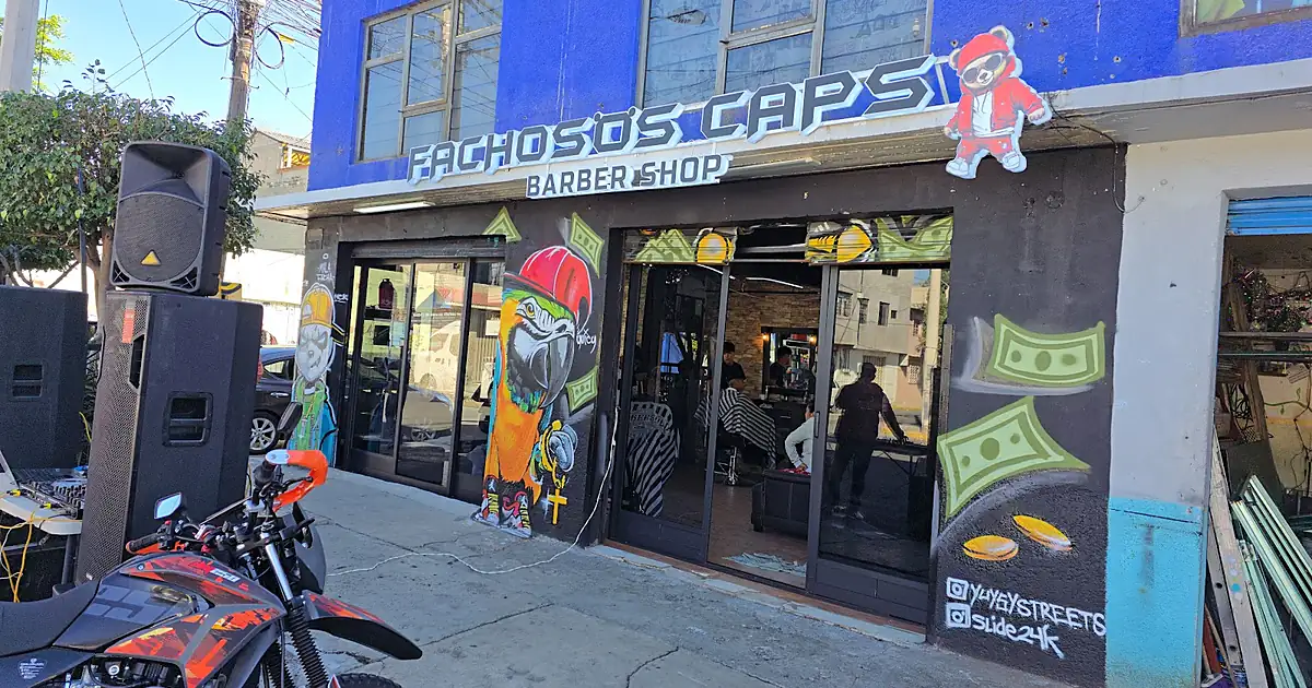 Fach🐻sos Caps BARBER SHOP