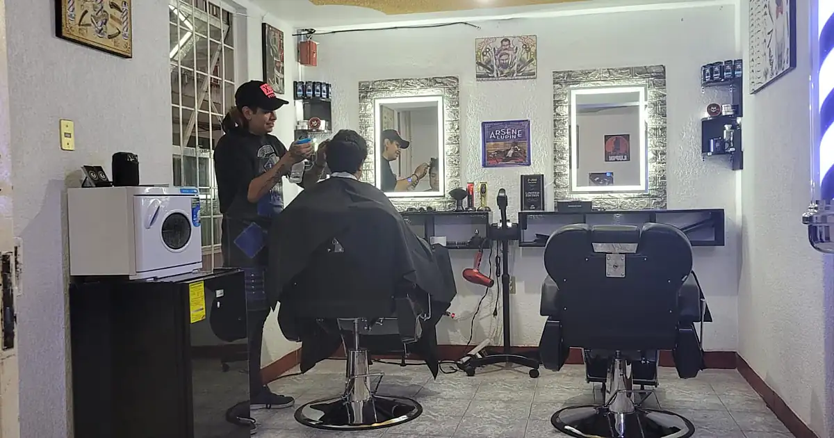 LUPIN’S BARBER