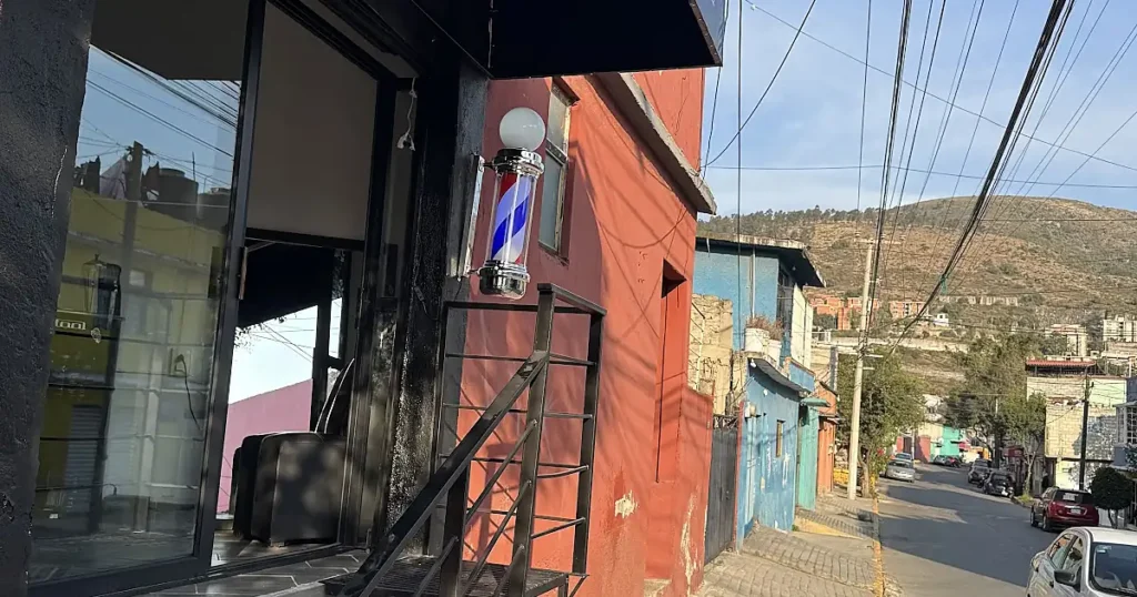 Viuda Negra Barbershop