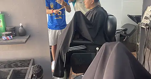 LEÓN BARBER SHOP
