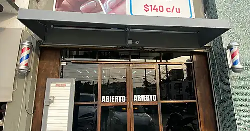 SALON PEPE FLORES