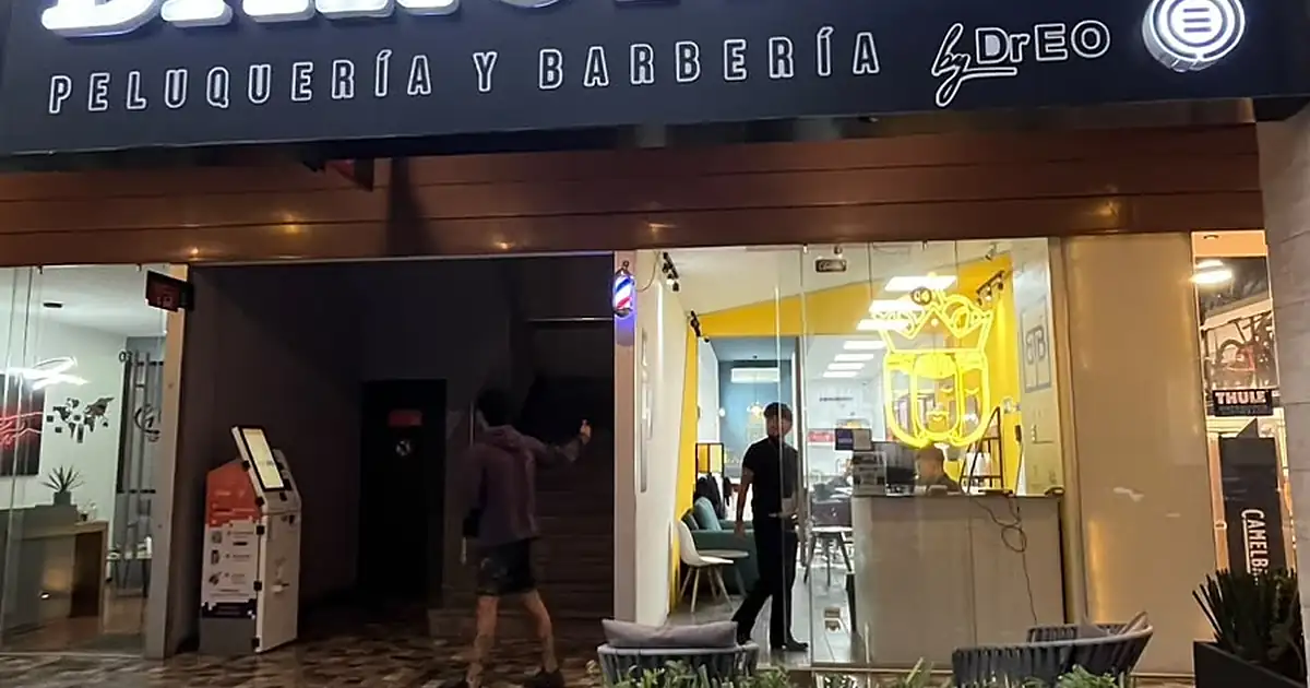 Baronesa Studio Zavaleta | Salón de Belleza y Barbería