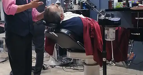 Gutti O’Farrell Barbería & Billar